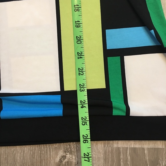 M Sandra & Andre dressy geometric sleeveless top - Picture 5 of 5